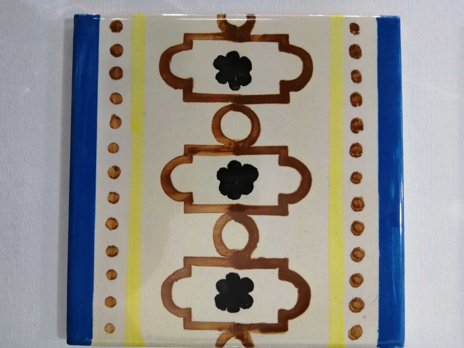 Azulejo tradicional Português. Vários desenhos.