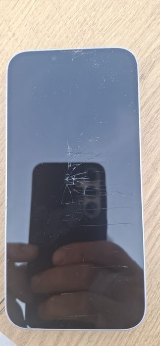 Iphone 14 ecrã rachado