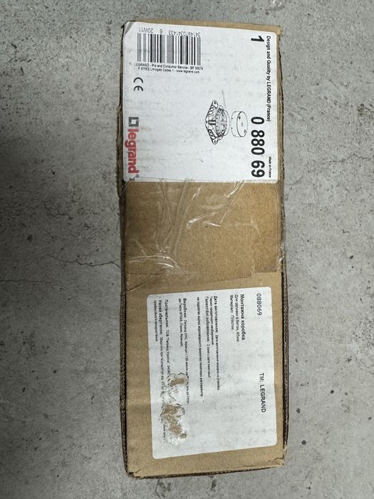 Монтажная коробка Legrand 088069