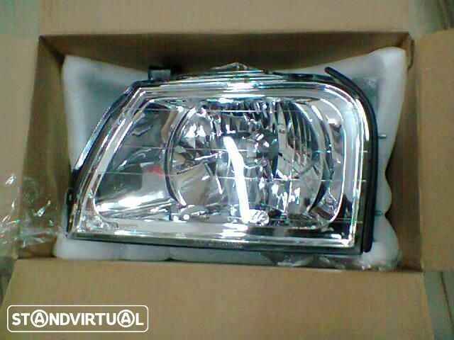 faróis frente com regulação mitsubishi L200 K74 (novos)