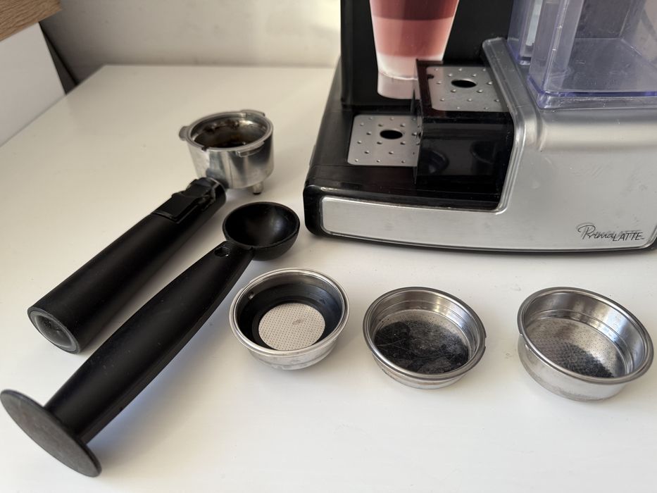 Ekspres kolbowy BREVILLE Prima Latte i młynek DeLonghi gratis