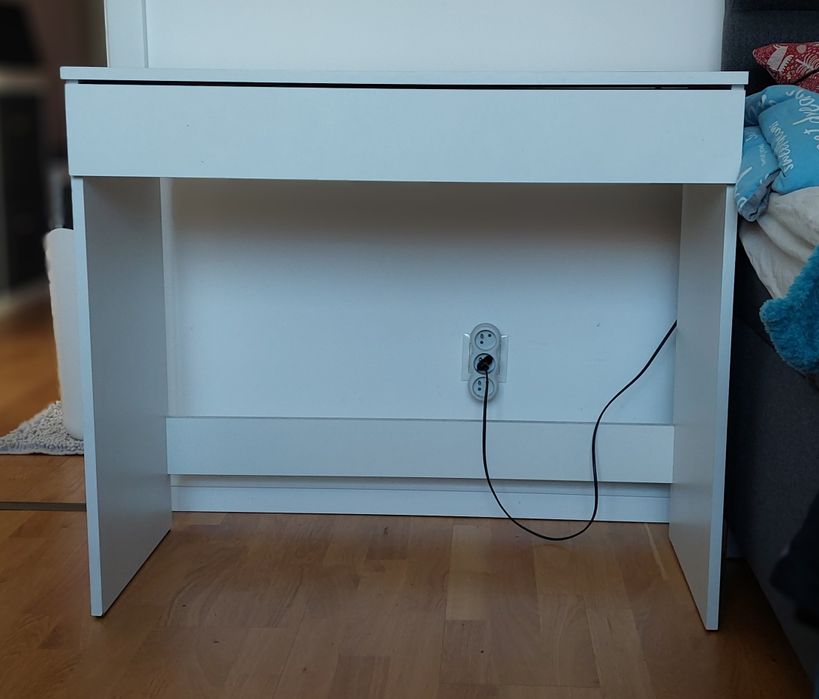Biurko szafka białe toaletka konsola