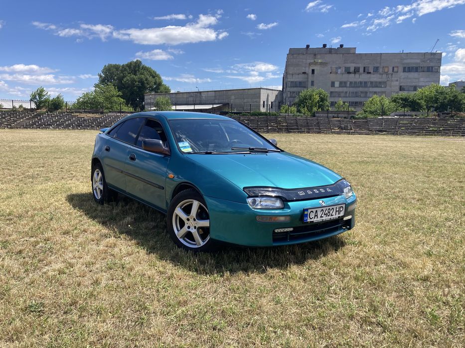 Продам Mazda 323 F BA