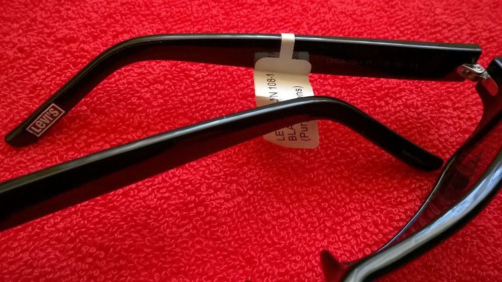 używane okulary przeciwsłoneczne Levis Levi Strauss