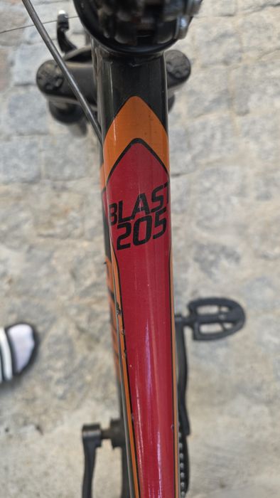 Bicicleta Berg Blast 205