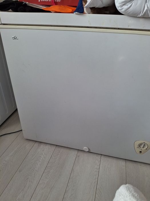 Sprzedam zamrażarkę.