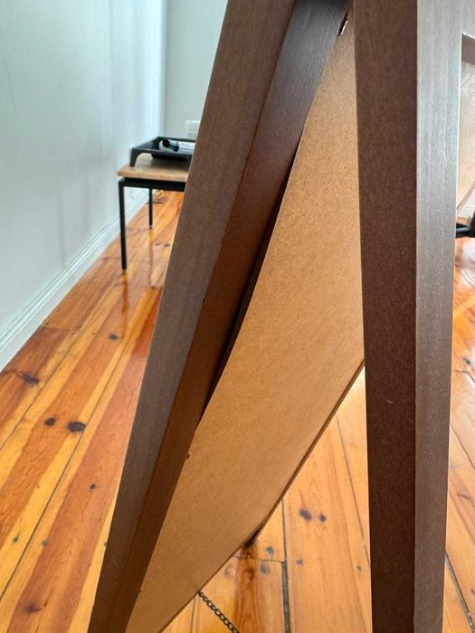 Espelho de chão com suporte