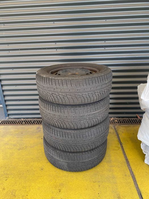 Комплект зимних шин HANKOOK 215 60 R16