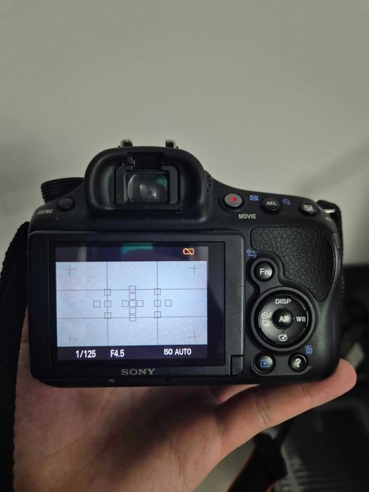 Aparat Sony Alpha SLT-A58 (Obiektyw Sony DT 18-55mm, torba, ładowarka)