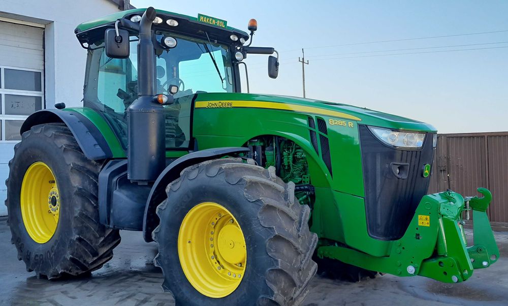 John deere 8285r nie 8320r