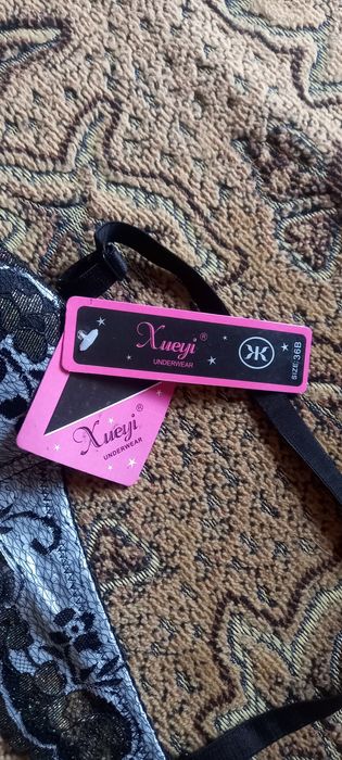 Ажурные лифчик, бюстгальтер