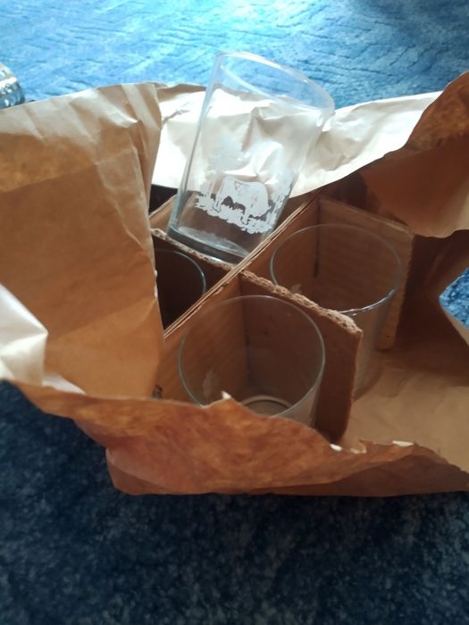 Szklanki do herbaty z PRL-u