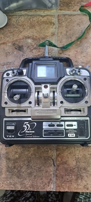 Futaba T6X – Edição Especial 5th Ripmax | Rádio Controlo RC