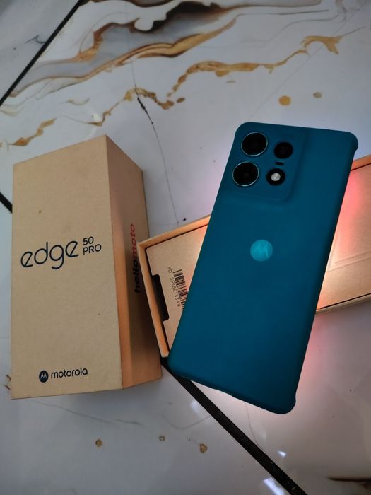 Motorola edge 50 pro 12/512