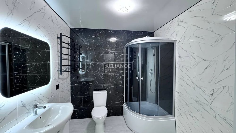 Квартира з ремонтом в зданому будинку, біля ТЦ Велес