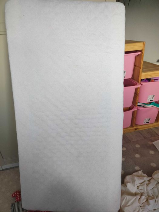 Materac 120/60 cm+5 prześcieradeł