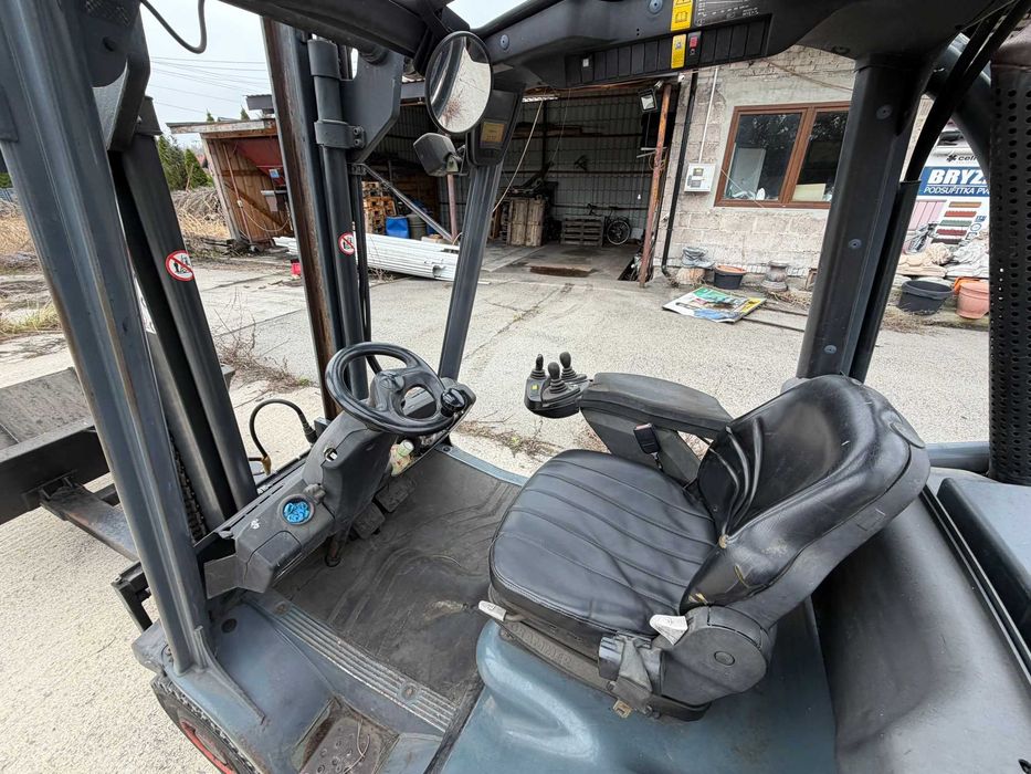 Wózek widłowy Linde H25D diesel + łyzka