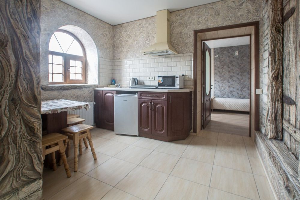 Двох кімнатна квартира у центрі  старого міста біля Ратуші.