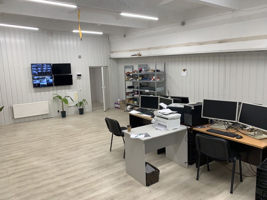 Продаж: Склад ( виробництво ) 4000м + 350м Офісів + 1,2 га територія
