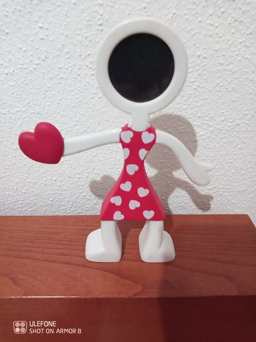 Placa Love e Bonecos Love