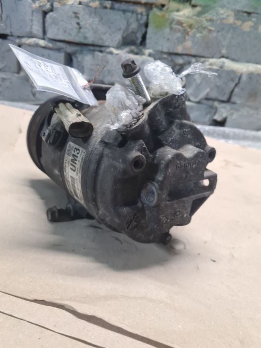 Компресор кондиціонера Opel Astra H Meriva Zafira B 1.7 13286086 UM3
