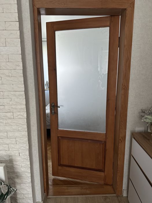 Продам межкомнатные двери