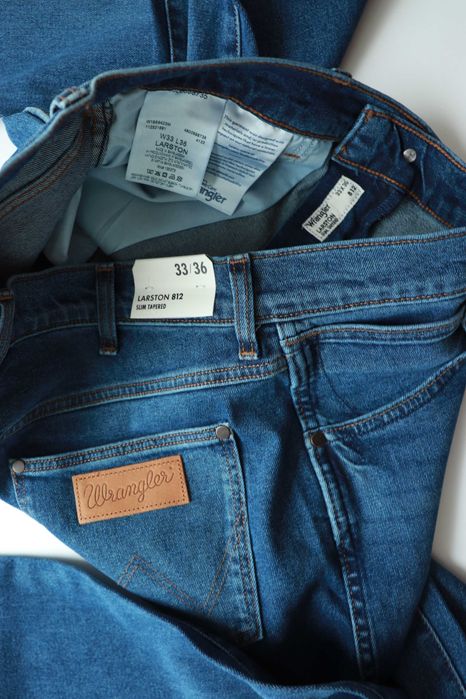 WRANGLER LARSTON 812 W33 L36 męskie spodnie jeansy slim tapered nowe