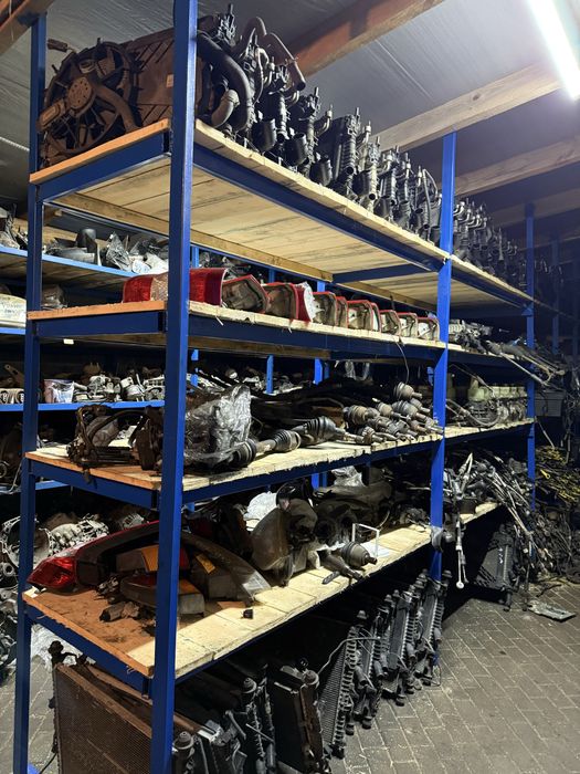 Запчастини Розборка Форд Транзит Конект Ford Focus 2 C-Max