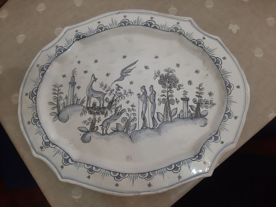 Vendo travessa antiga seculoXVII