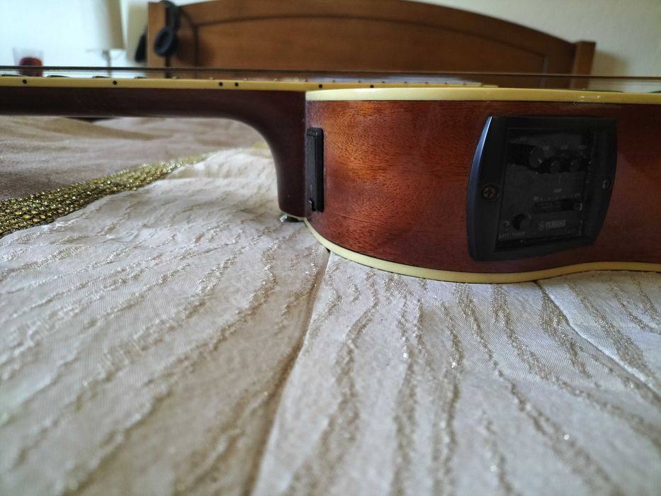 Guitarra Eletroacústica Yamaha APX500III + Saco