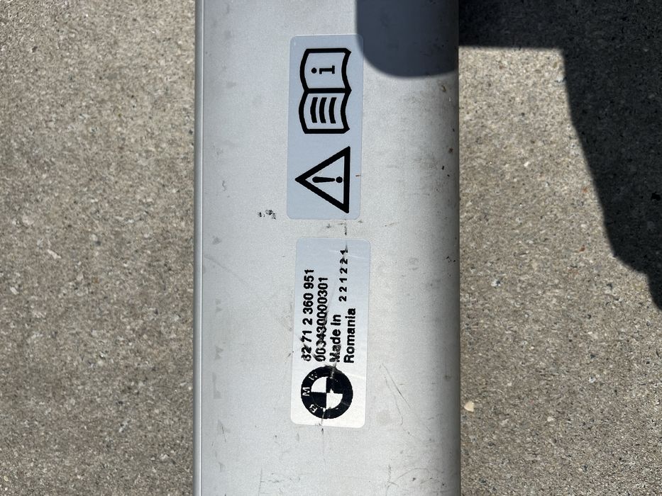 Belki relingi poprzeczki dachowe BMW G30 OEM