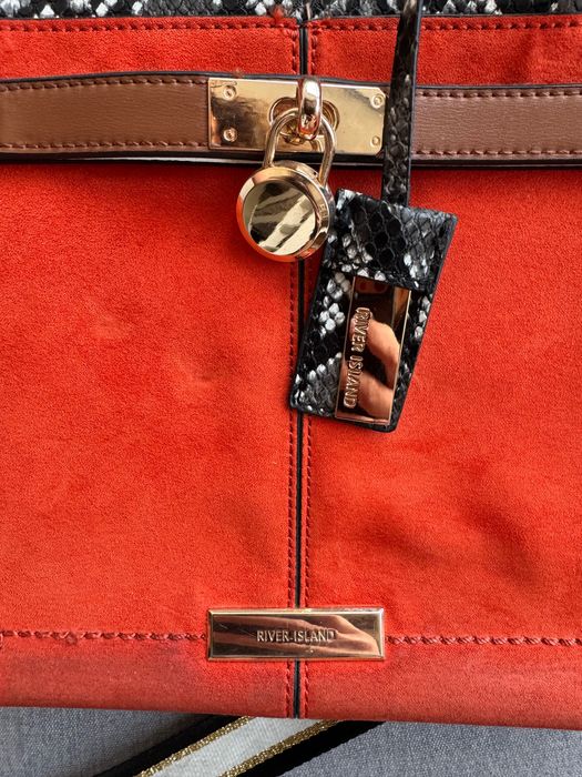 Жіноча сумка від River Island, колір червоний, розмір 31,5 смх23 см