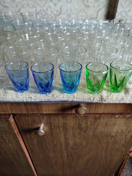 Стакани та напівстакани