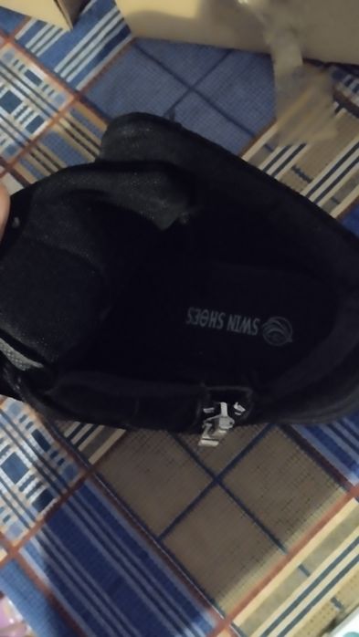 Продам красовки  ,нові ,розмір 41ціна 400 грн .