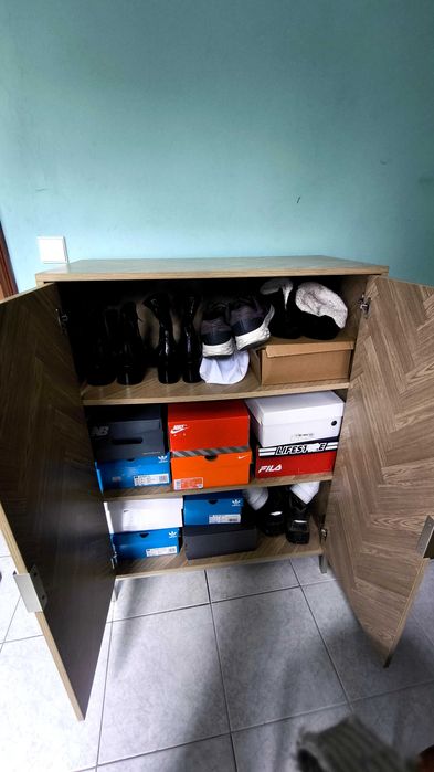 Vendo móvel de sala em ótimo estado .