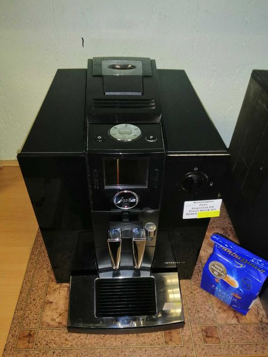 Кавомашина Impressa F8 Piano Black EU, Сток