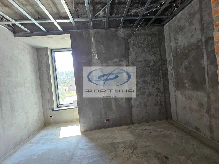 Квартира у новому будинку. р-н Дахнівка.