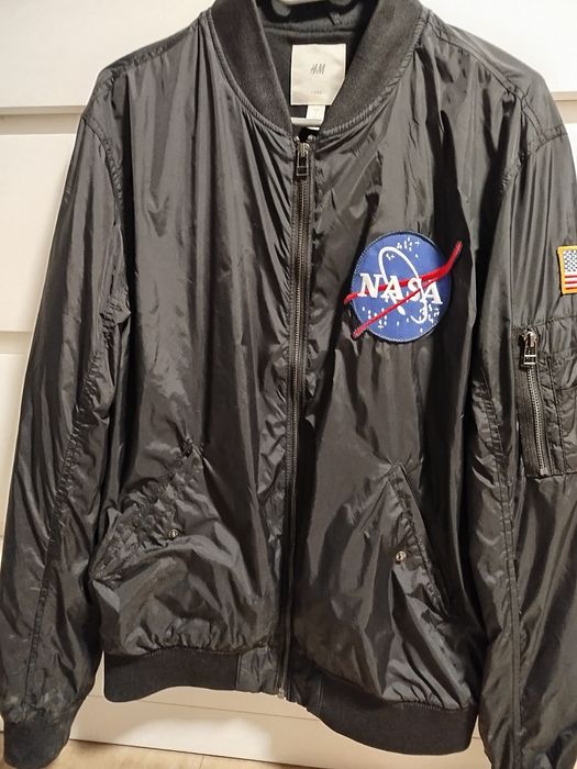 Nylonowa kurtka bomberka  r M czarna męska