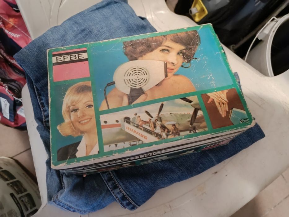 Stara suszarka do włosów z NRD