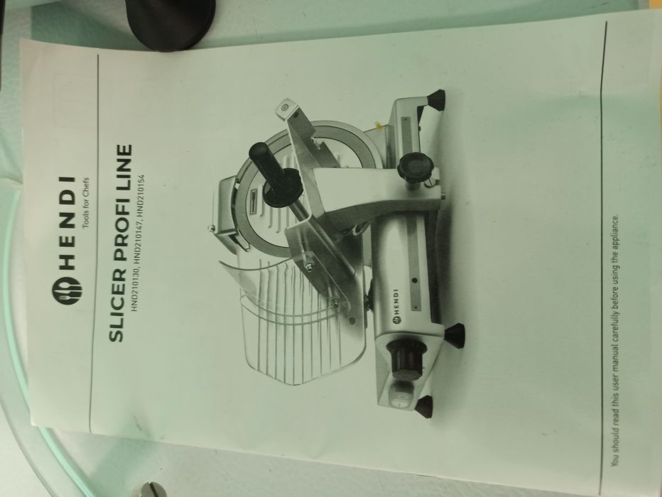Продам професійний слайсер Hendi 220