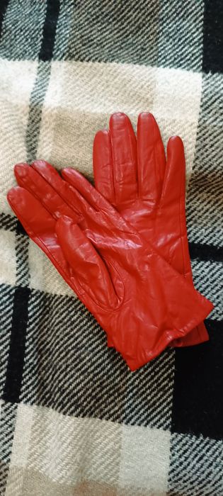 Жіночі рукавички