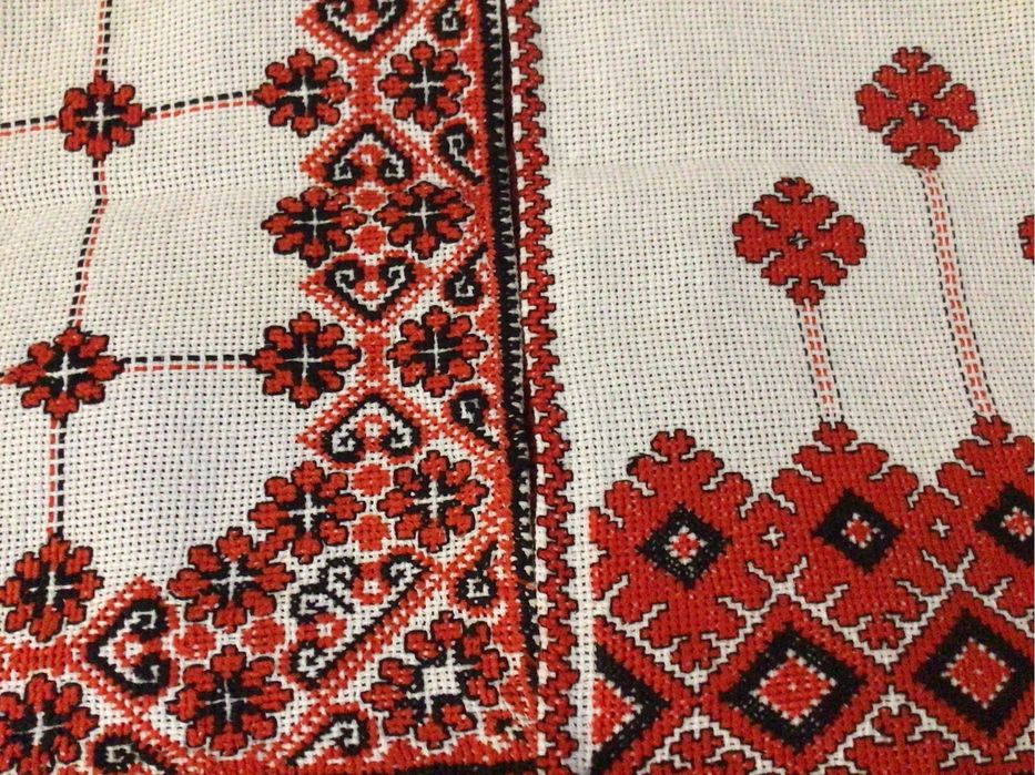 Вишивка  ручної  роботи