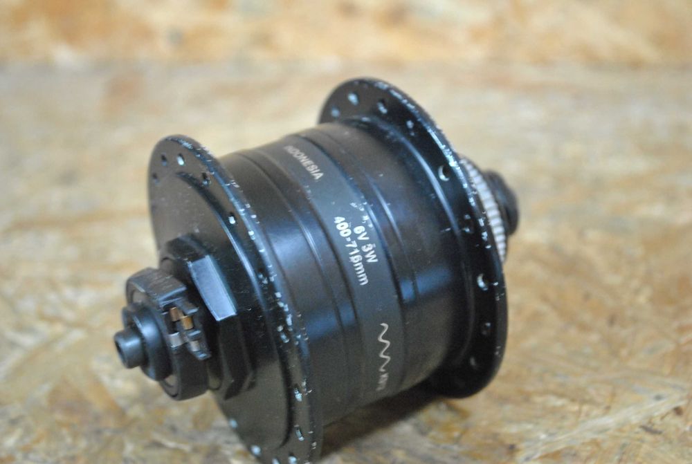 Idealna Piasta rowerowa  z dynamem SHIMANO DH-3D37 36T Centerlock