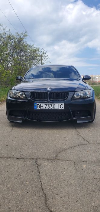 Продам бмв е90 320