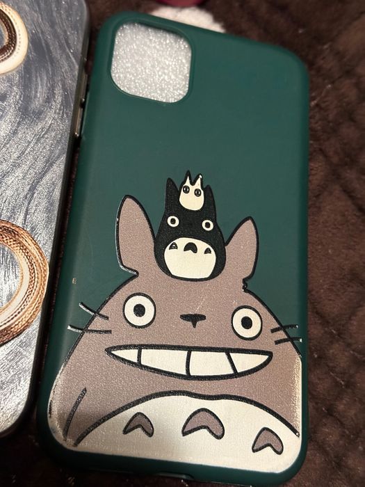 Продам чохли на iPhone 11