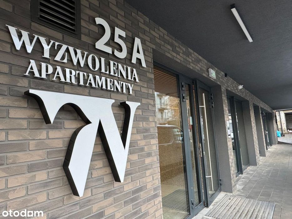 43 m² | 2 pokoje | Loggia 9,7 m² | Komórka 7,51 m²| siłownia