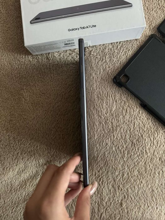 Планшет самсунг Galaxy Tab A7 Lite, планшет ще на гарантії.