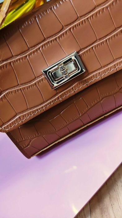 Torebka damska listonoszka na ramię brązowa #retro – Prezent na Święta