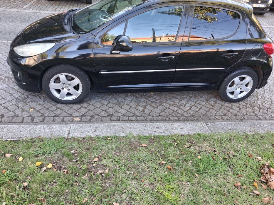 Peugeot 207 1.360 a gasolina