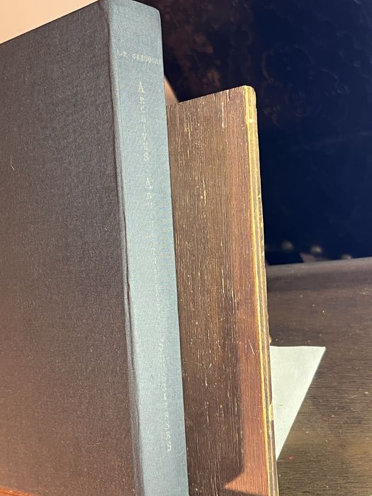 Livro raro de assiriologia e civilização suméria – “Archives Administratives Sumériennes”